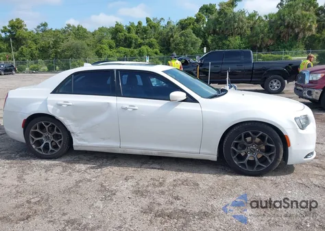 2015 Chrysler 300 300S from USA, damaged, VIN 2C3CCABG2FH802837